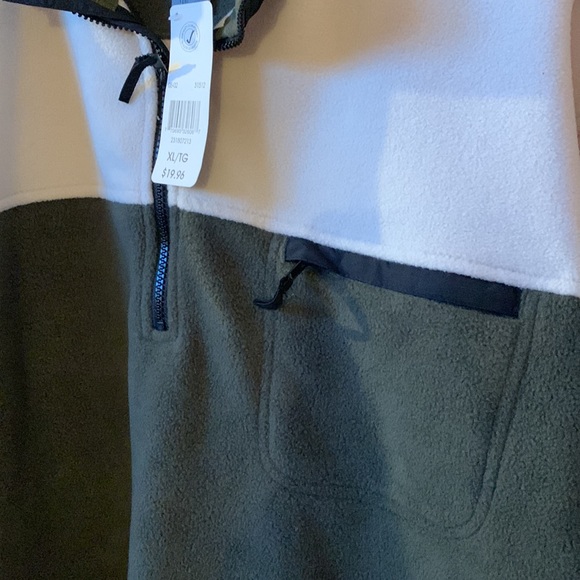 Quarter Zip Fleece Sweatshirt - Picture 3 of 4